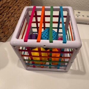 Fat Brain Innybin Baby Sensory Toy Cube